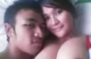 XXX Desi phim sex xxx video blowjobs trên giường