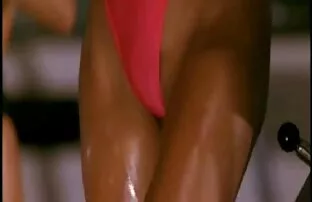XXX Phòng tắm nắng video xxx bo chong nang dau sexy